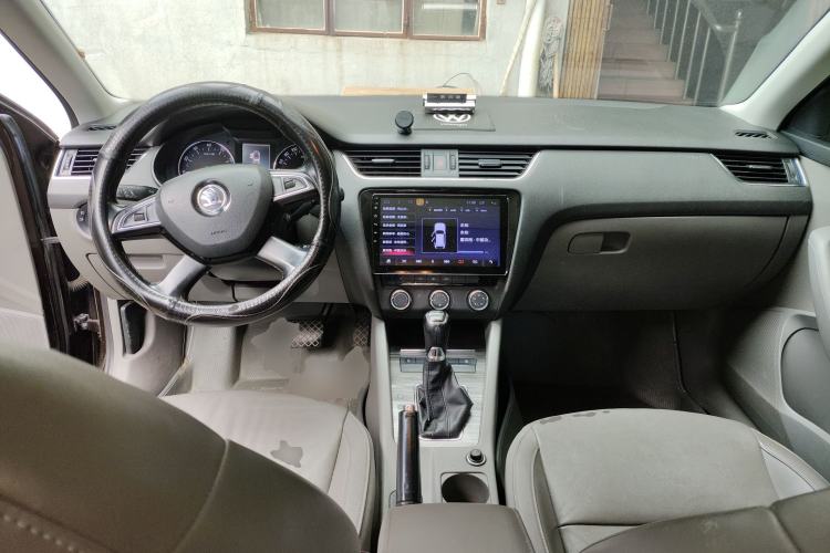 Used Skoda Octavia 2015 1.6L Automatic Yijun Edition