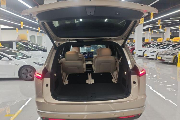 Used ONVO Luxeed L90 2025 Model—Max Six-Seater Version