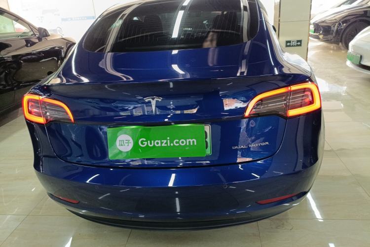 Used Tesla Model 3 2019 Long-Range All-Wheel-Drive Version
