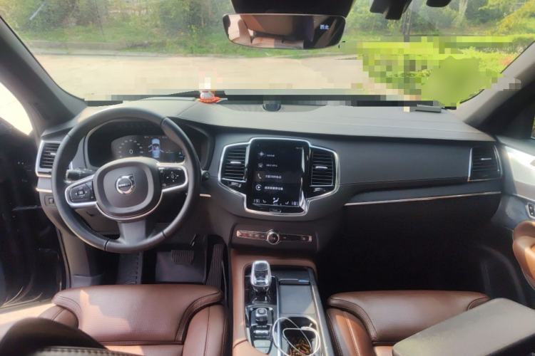 Used Volvo XC90 New Energy 2021 E-Drive Hybrid T8 Luxury Flagship 7-Seater Center Console