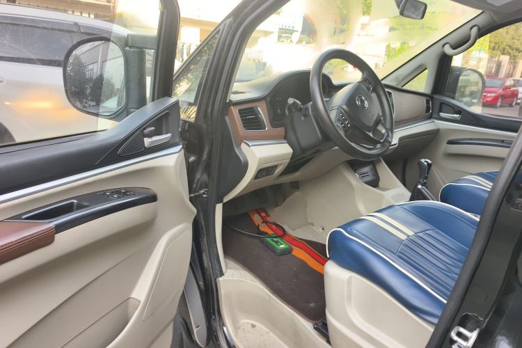 Used FORTHING Lingzhi 2020 M5L 1.6L Luxury 7-Seater