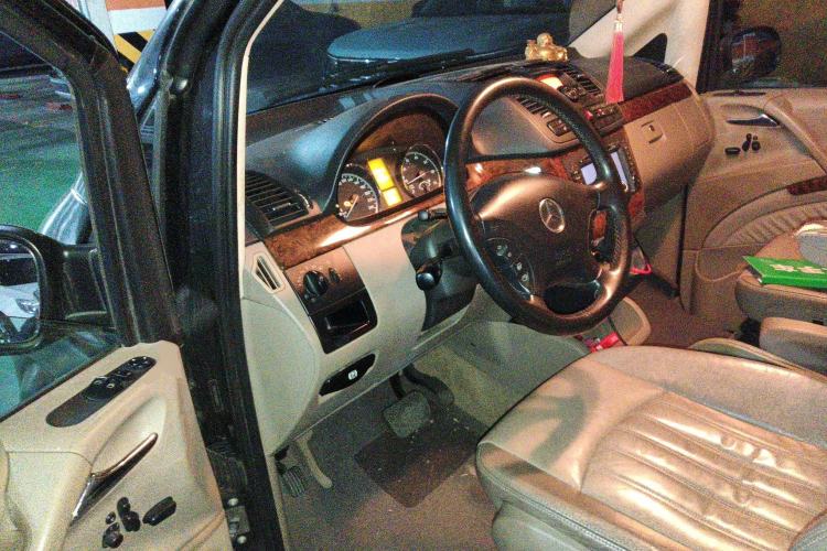 Used Mercedes-Benz Viano 2010 2.5L Luxury Edition