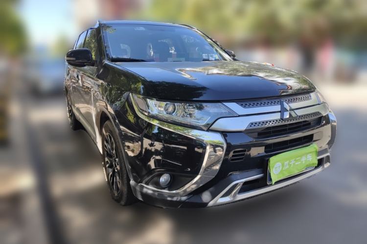 Used Mitsubishi Outlander 2020 2.0L Two-Wheel Drive Enjoyment Version 5 Seats
