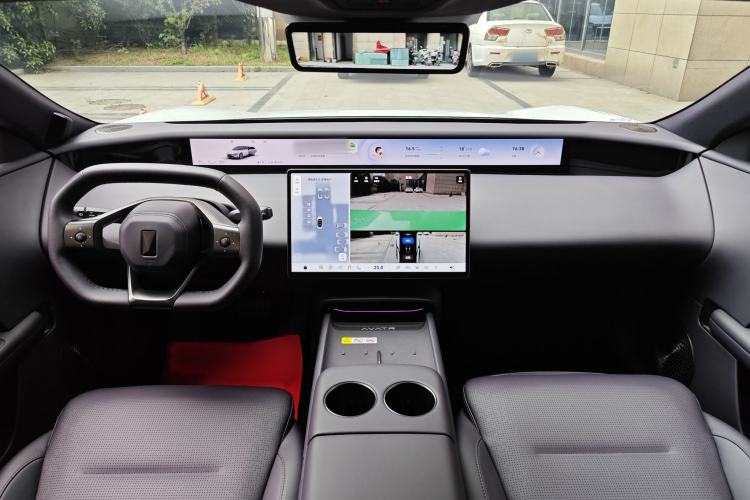Used Avatr 06 2025 Ultra Pure Electric Edition Interior 3