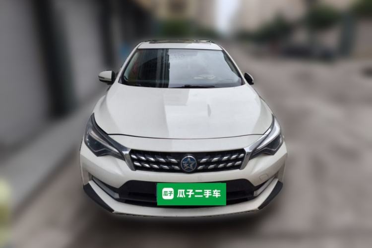 Used Venucia D60 2019 100 000 Honor 1.6L XL CVT Chenku Edition China VI Standard
