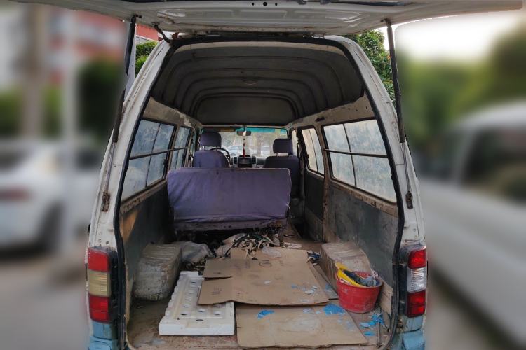 Used Foton Scenic 2011 2.0L Express Classic Long-Wheelbase Version 486EQV4 Trunk