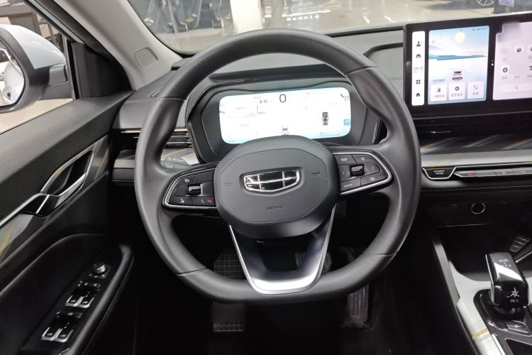 Used Geely Auto Emgrand L HiP 2022 1.5TD-DHT Pro 100KM Super Clean Steering Wheel