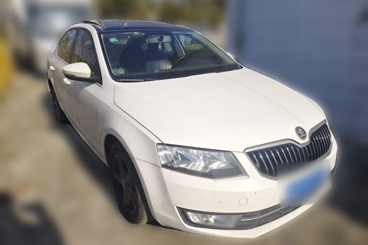 Used Skoda Octavia 2016 1.6L Manual Smart Drive Version