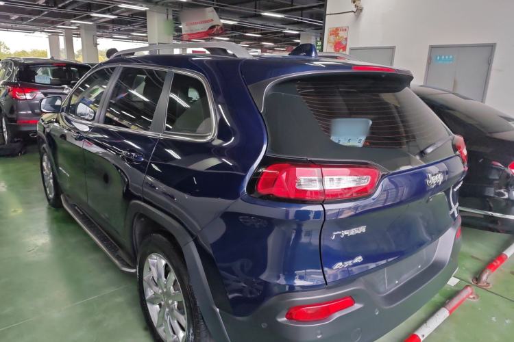 Used Jeep Cherokee 2016 2.4L Superior Edition