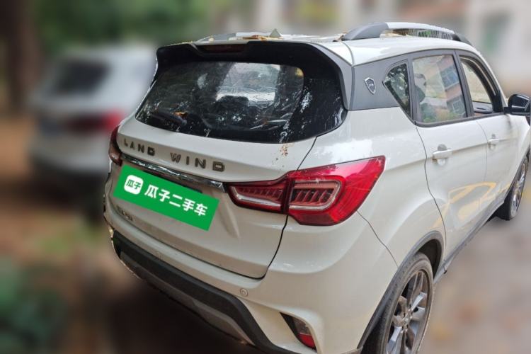 Used Land X2 2017 1.6L Automatic Sharp Edition
