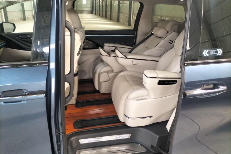 Used GAC Trumpchi Xiangwang M8 2025 Kunkun Series Ultra First-Class Cabin Left Rear Seat