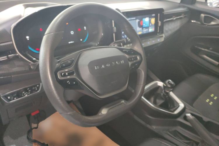 Used Baojun RM-5 2019 1.5T Manual Elite Version with 24-Hour Online Service 6 Seats