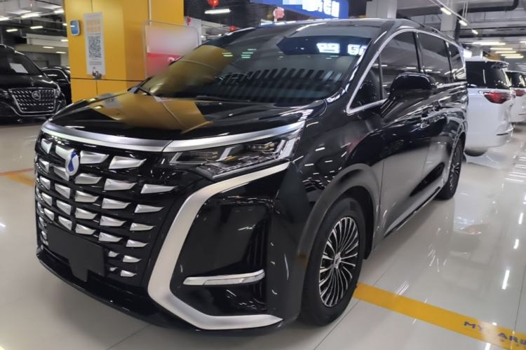 Used Denza D9 2024 DM-i 1050 Luxury Model