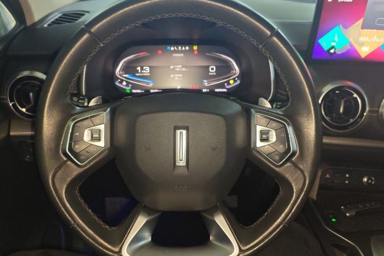 Used Wey VV6 2020 2.0T Two-Wheel Drive Smart Enjoyment+
