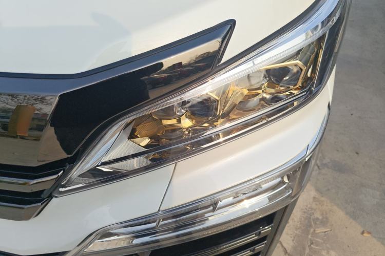 Used Toyota Vellfire 2023 Crown Dual-Engine 2.5L HV Ultimate Edition