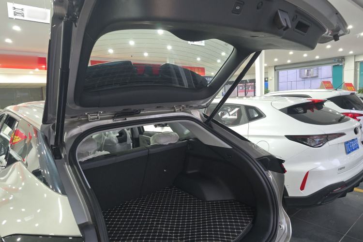 Used CHANGAN UNI-Z 2025 1.5T Luxury Version
