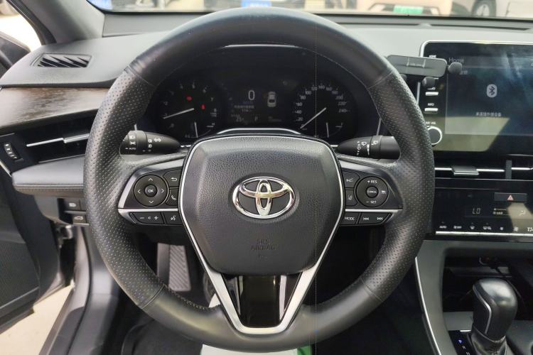 Used Toyota Avalon 2019 2.0L Luxury Edition China VI Standard Steering Wheel