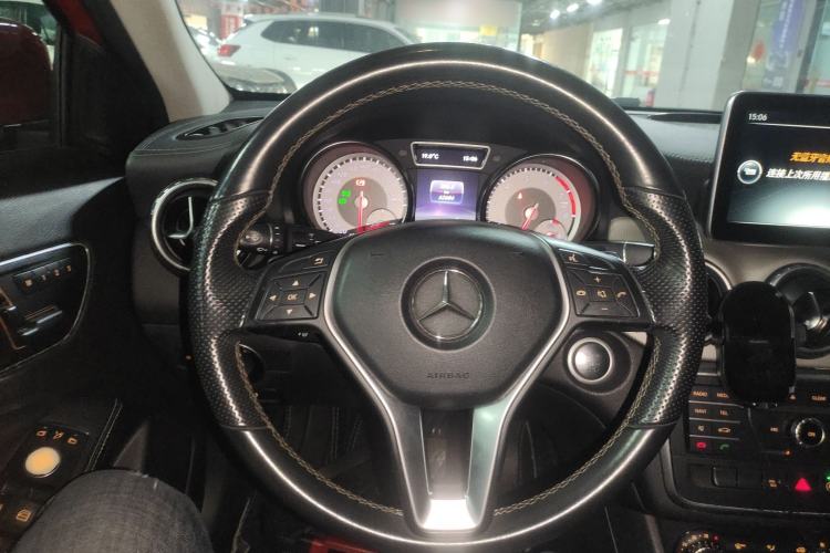 Used Mercedes-Benz GLA 2016 GLA 200 Fashion Model
