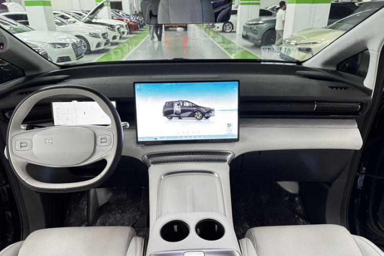 Used XPeng X9 2024 702 Ultra-Long Range Max