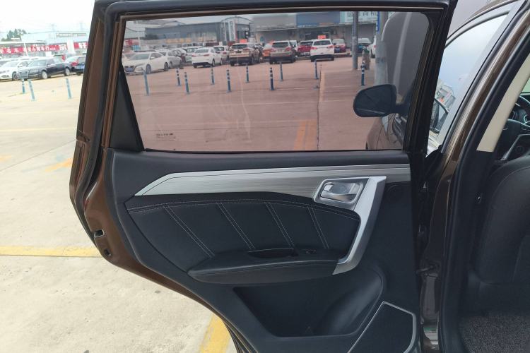 Used Geely Auto Vision X6 2016 1.8L Manual Luxury Model
