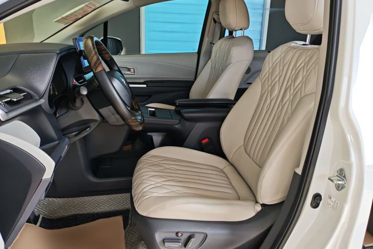 Used Toyota SIENNA 2021 2.5L Hybrid Comfort Edition