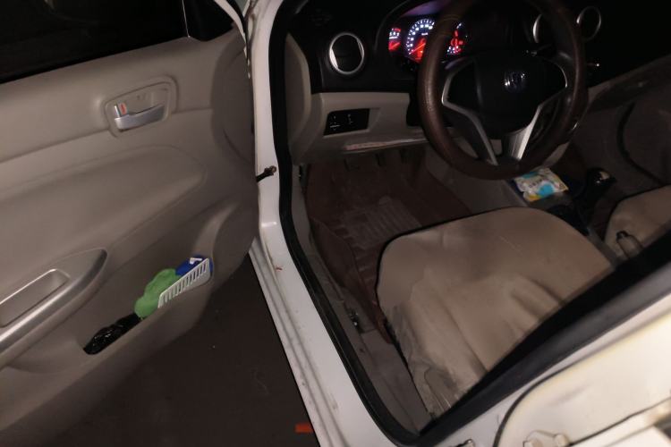 Used Changan Alsvin V3 2012 1.3L Manual Luxury Version China IV Standard