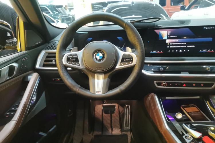 Used BMW X6 2023 xDrive40i Luxury Model with M Sport Package