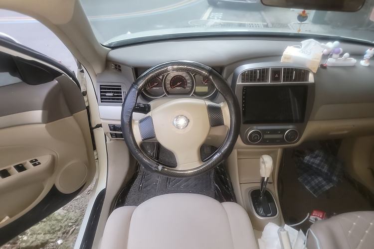 Used Nissan Sylphy 2018 Classic 1.6XE+ CVT Leading Edition Steering Wheel