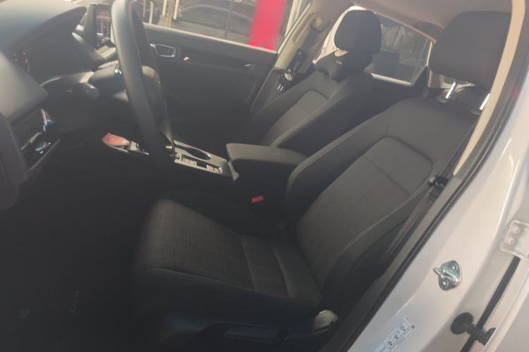 Used Honda Civic 2022 240TURBO CVT Dynamic Edition Left Front Seat