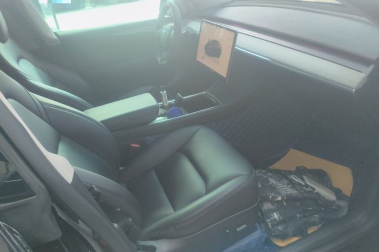 Used Tesla Model Y 2023 Rear-Wheel-Drive Version Right Front Seat