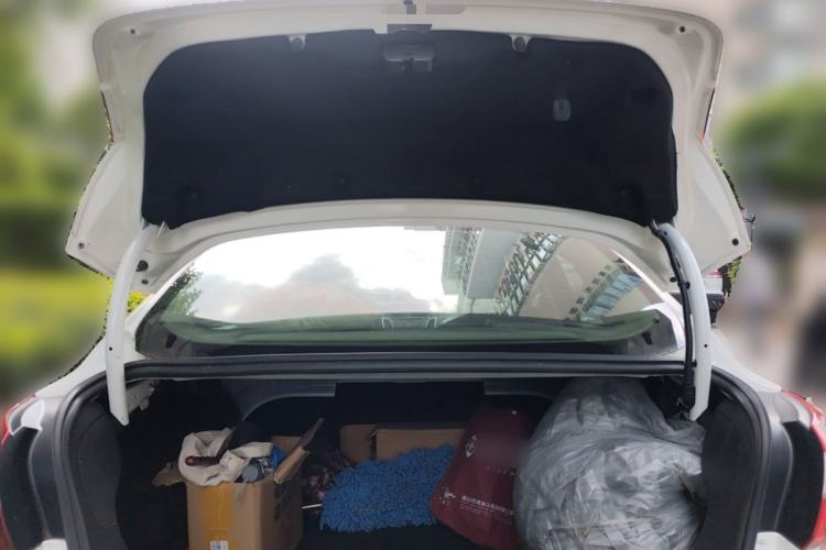 Used Ford Focus 2012 Sedan 1.6L Automatic Fashion Edition
