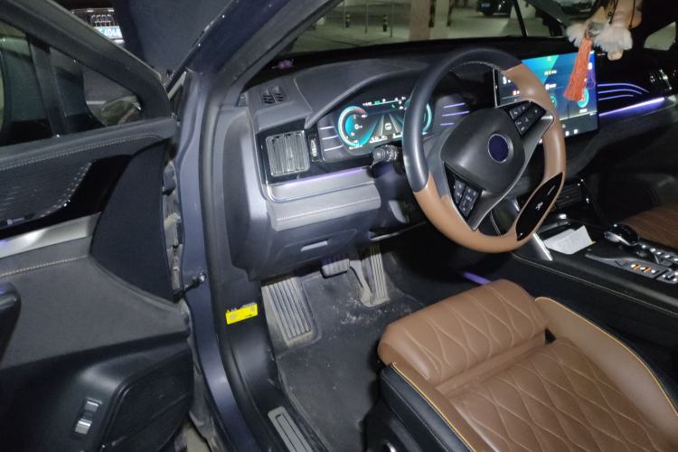 Used BYD Tang New Energy 2021 DM 2.0T Four-Wheel Drive High-Performance Flagship Model
