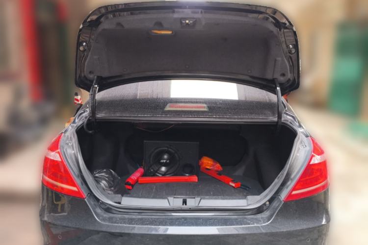 Used Geely Auto Emgrand 2016 Sedan 1.5L CVT Luxury Model