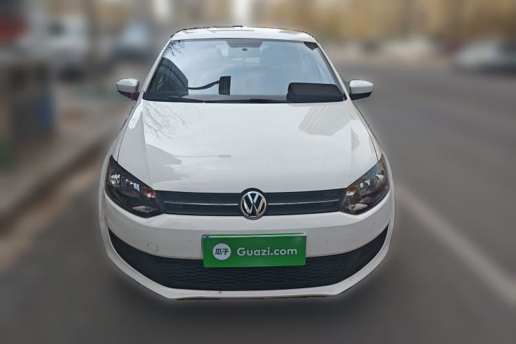 Used Volkswagen Polo 2013 1.4L Manual Fashion Edition Front