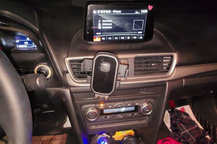 Used Mazda 3 Axela 2017 Sedan 1.5L Automatic Luxury Model Emission Standard China V Audio And AC Panel