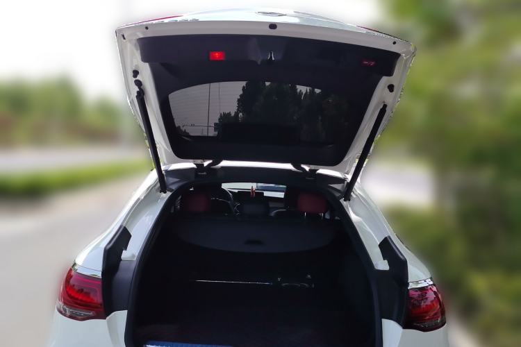 Used Mercedes-Benz GLC Coupe 2021 GLC 260 4MATIC Coupe SUV
