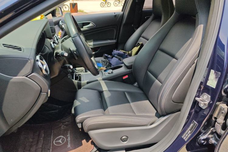 Used Mercedes-Benz GLA 2018 GLA 200 Fashion Model Left Front Seat