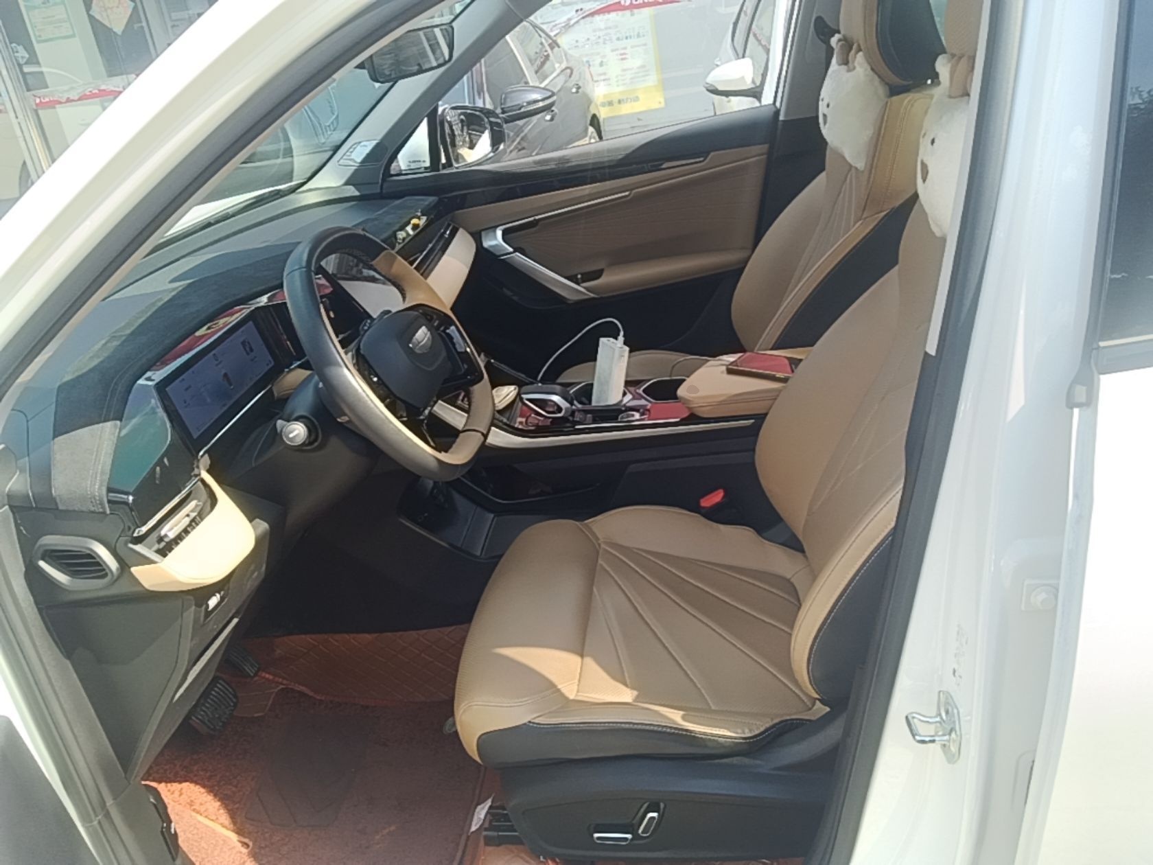 Geely Auto FX11 2023 1.5TD DCT Prestige Edition — снимка 17