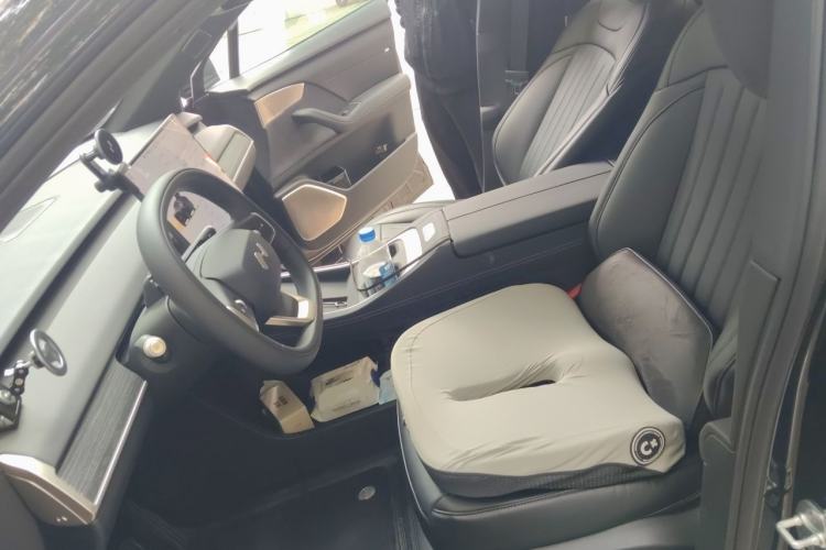 Used ONVO L60 2025 Model—60 kWh Rear-Wheel-Drive Version
