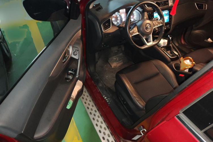 Used Nissan Qashqai 2019 2.0L CVT Luxury Edition Driver Seat