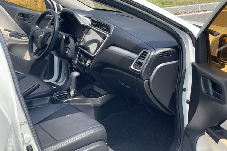 Used Honda Greiz 2016 1.5L CVT Classic Edition
