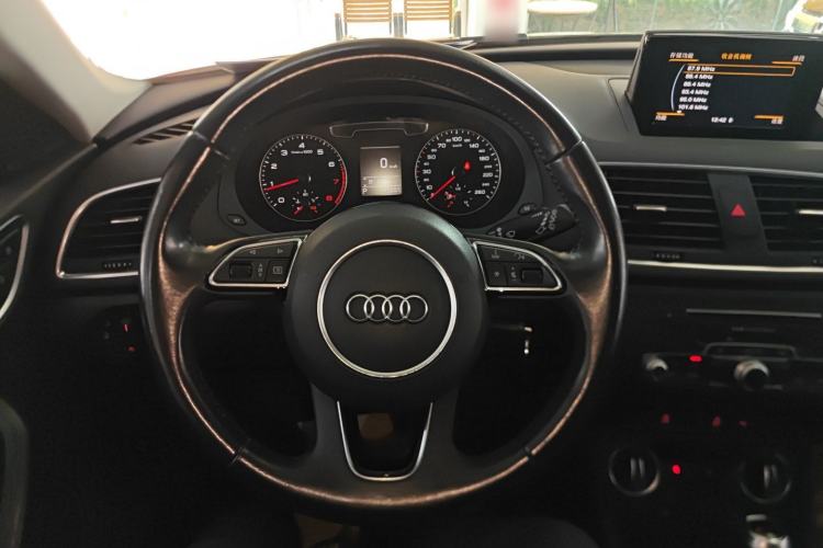 Used Audi Q3 2016 30 TFSI Fashion Model
