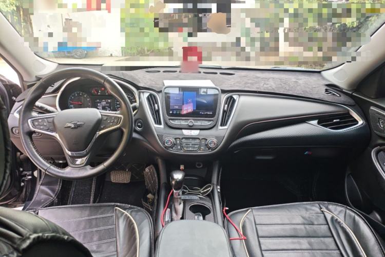 Used Chevrolet Malibu XL 2021 Redline 550T Automatic Sharp Edition Center Console