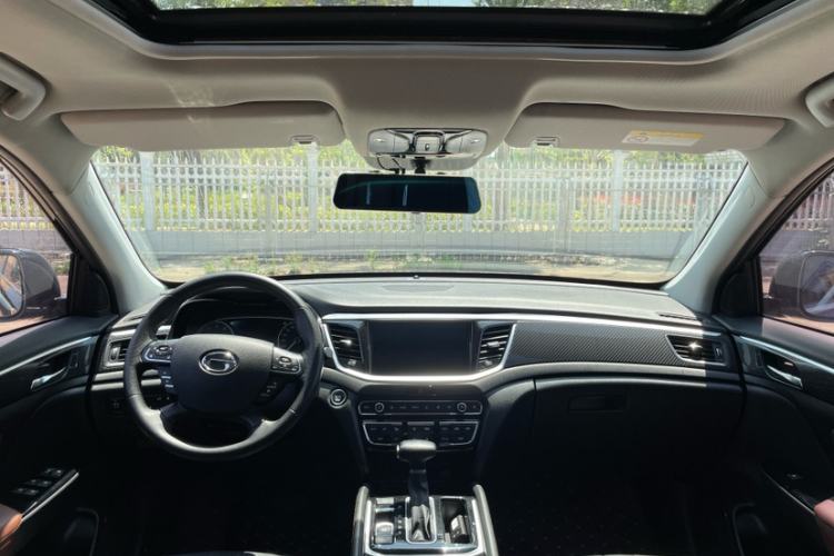 Used GAC Trumpchi GS7 2017 280T Two-Wheel Drive Luxury Model
