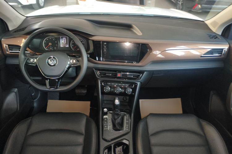 Used Volkswagen Tharu 2020 280TSI Two-Wheel Drive Luxury Edition China VI Standard
