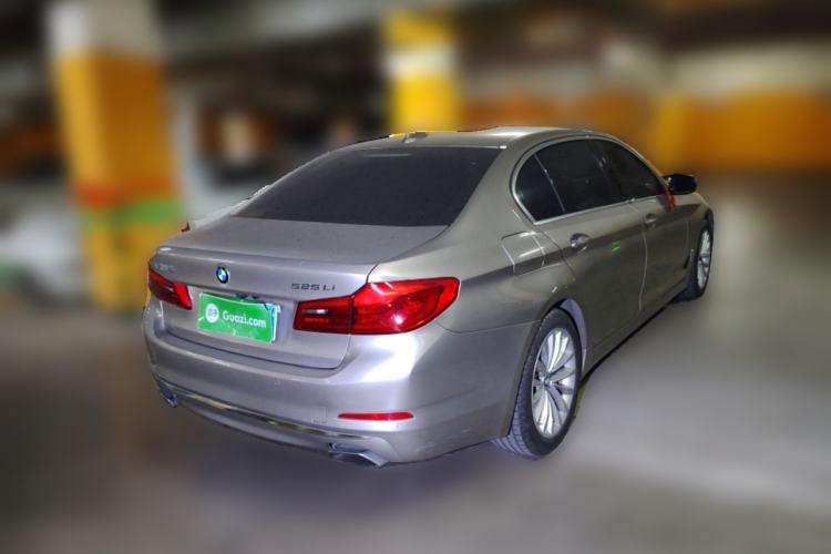 Used BMW 5 Series 2019 525Li Luxury Package Rear Right 45 Deg