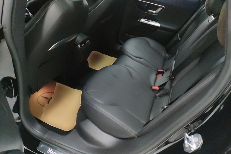 Used Mercedes-Benz EQE 2022 350 Luxury Edition Interior 4