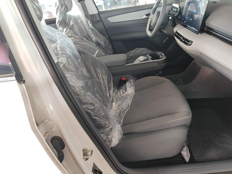 Used Bestune Yueyi 03 2025 445km Quality Selection Edition — 24