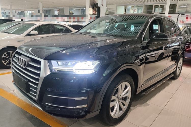 Used Audi Q7 2018 40 TFSI Comfort Model