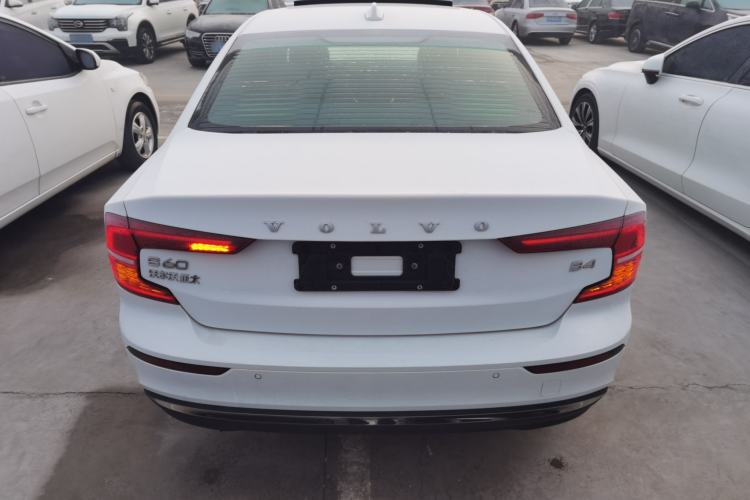 Used Volvo S60 2023 B4 Zhiyuan Luxury Edition
